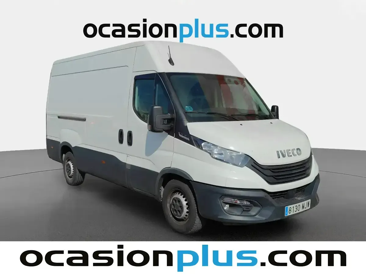 Usado Iveco Daily 156 CV (114 kW) 2023 Blanco Berlina