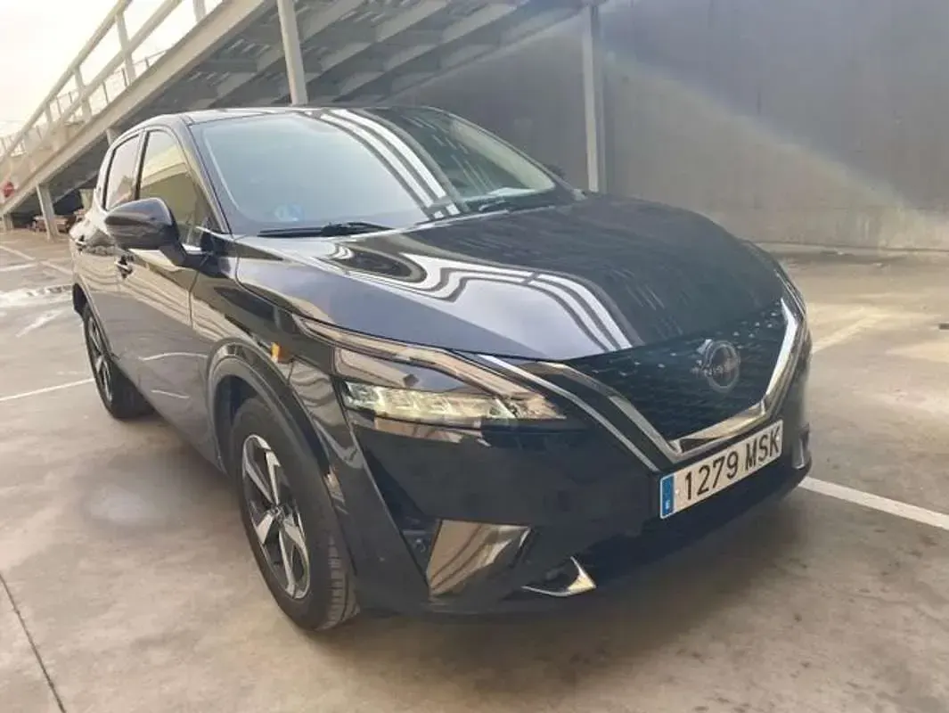 Usado Nissan Qashqai N-Connecta 141 CV (103 kW) 2024 Gris SUV
