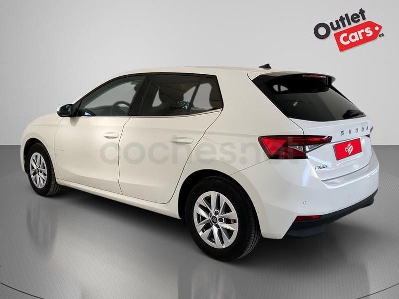 Usado Skoda Fabia Selection 95 CV (69 kW) 2025 Blanco Utilitario