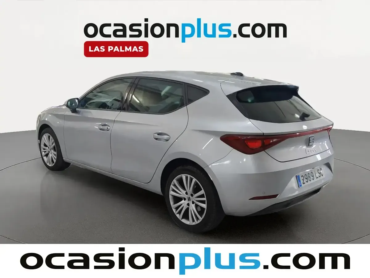 Usado Seat Leon Style 115 CV (84 kW) 2021 Gris