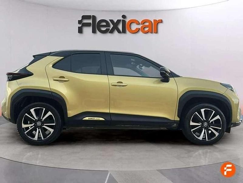 Usado Toyota Yaris Cross Edition 116 CV (85 kW) 2022 Amarillo SUV