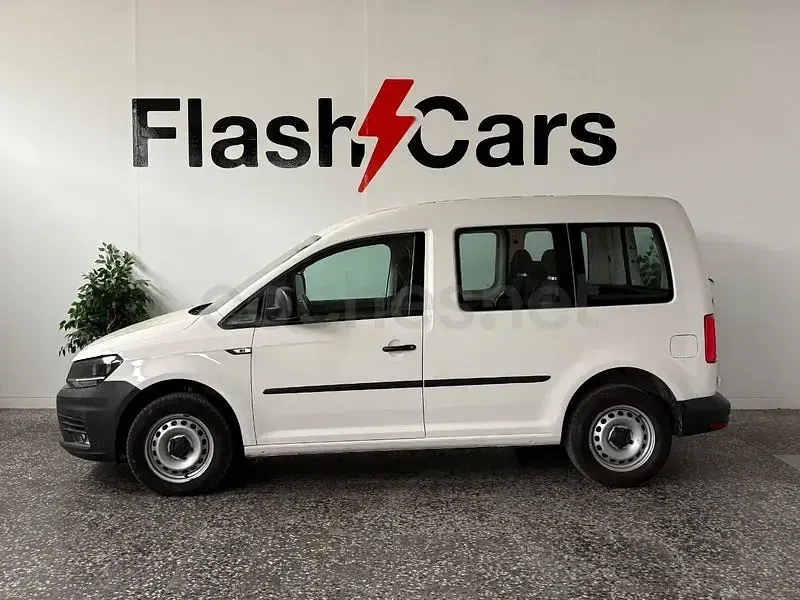 Usado VW Caddy Edition 102 CV (75 kW) 2019 Blanco Monovolumen