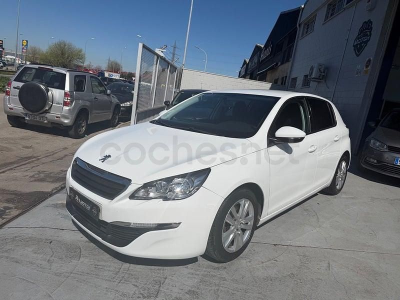 Usado Peugeot 308 Active 115 CV (84 kW) 2014 Blanco Berlina