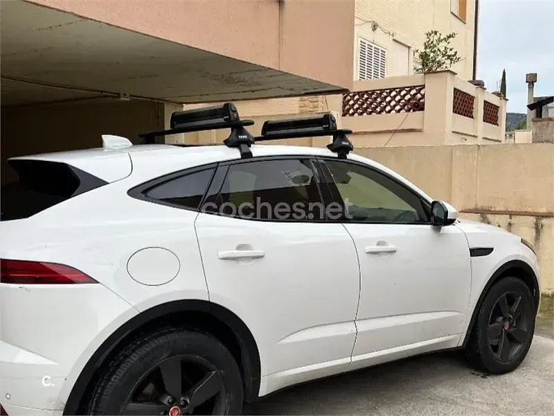 Usado Jaguar E-Pace 180 CV (132 kW) 2018 Blanco SUV