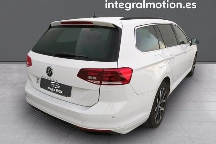 Usado VW Passat Executive 149 CV (109 kW) 2020 Familiar