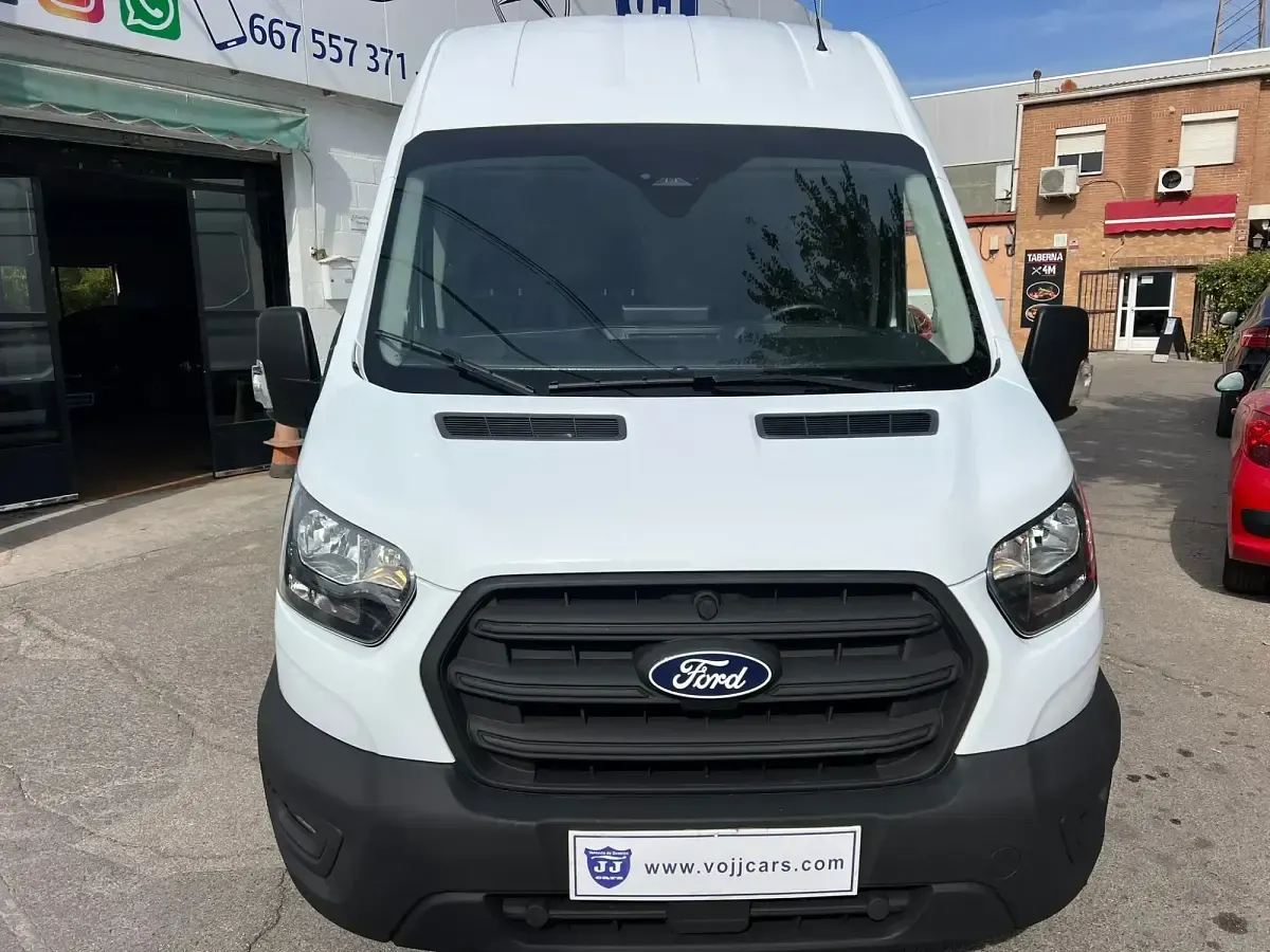 Usado Ford Transit Trend 130 CV (95 kW) 2024 Blanco Van