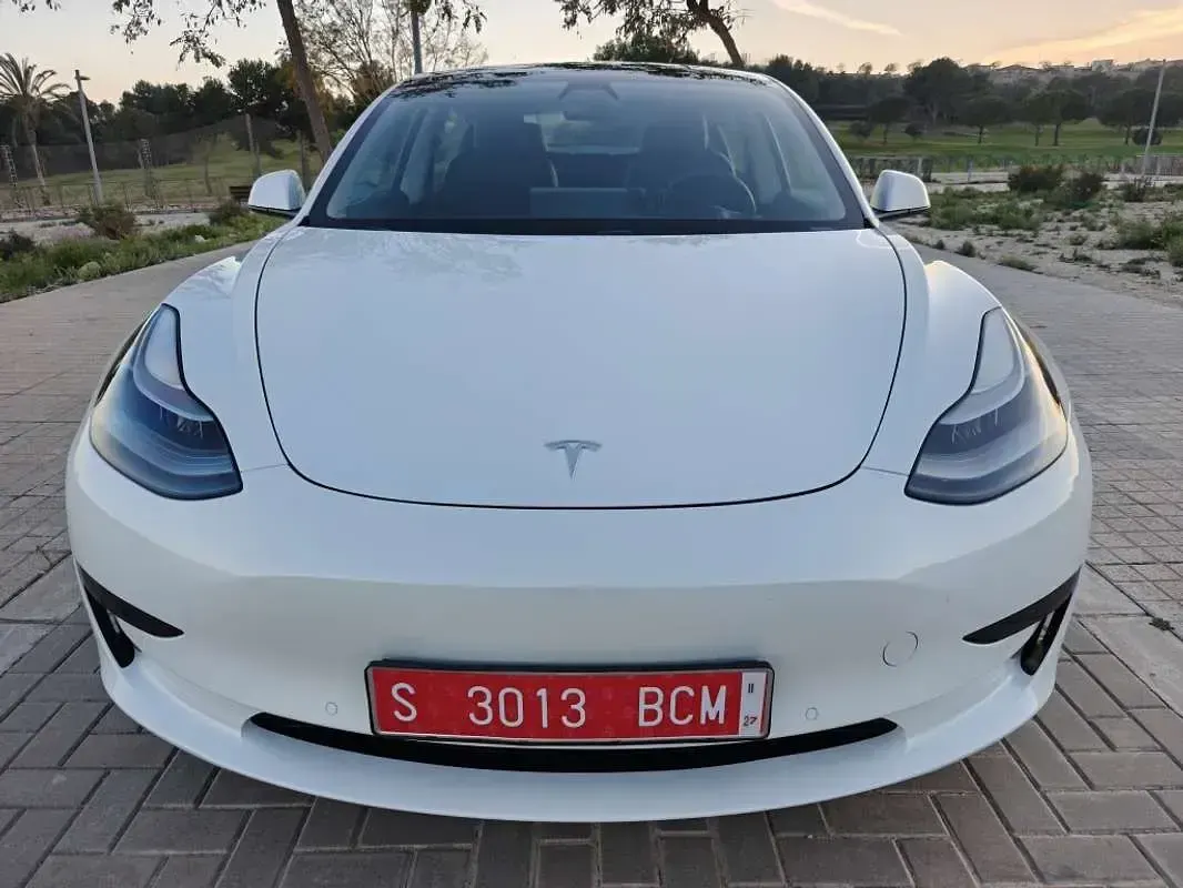 Usado Tesla Model 3 Standard Range 239 kW (325 CV) 2021 Blanco Berlina