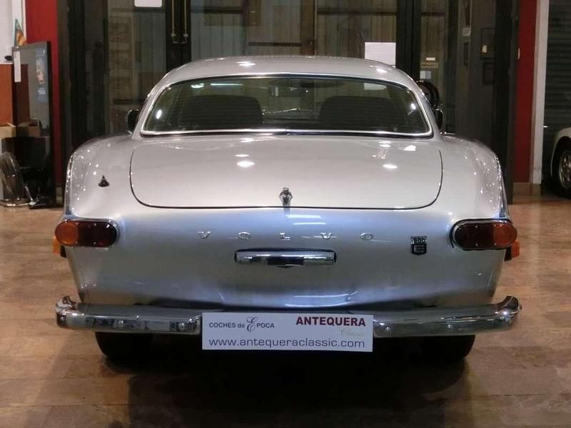 Usado Volvo P1800 120 CV (88 kW) 1972 Plateado Coupe