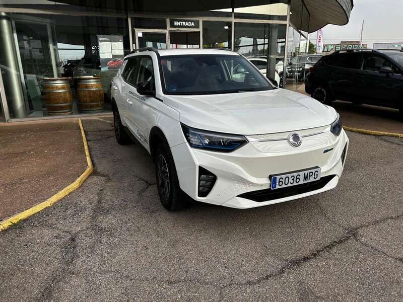 Usado Ssangyong (KGM) Korando 190 CV (139 kW) 2024 Blanco SUV