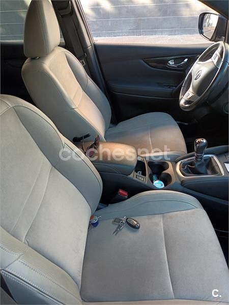 Gris / plata Usado 2015 Nissan Qashqai Tekna SUV | 10.700 € (Precio justo) - Imagen 1/4
