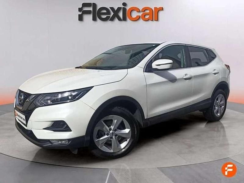 Usado Nissan Qashqai Acenta 140 CV (102 kW) 2020 Gris SUV