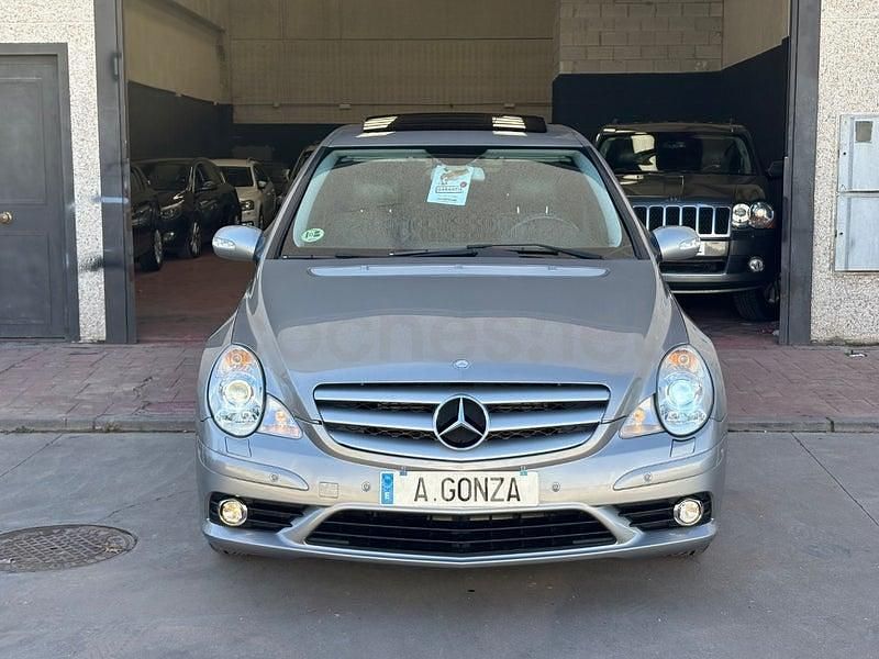 Usado Mercedes R320 224 CV (164 kW) 2009 Beige Monovolumen