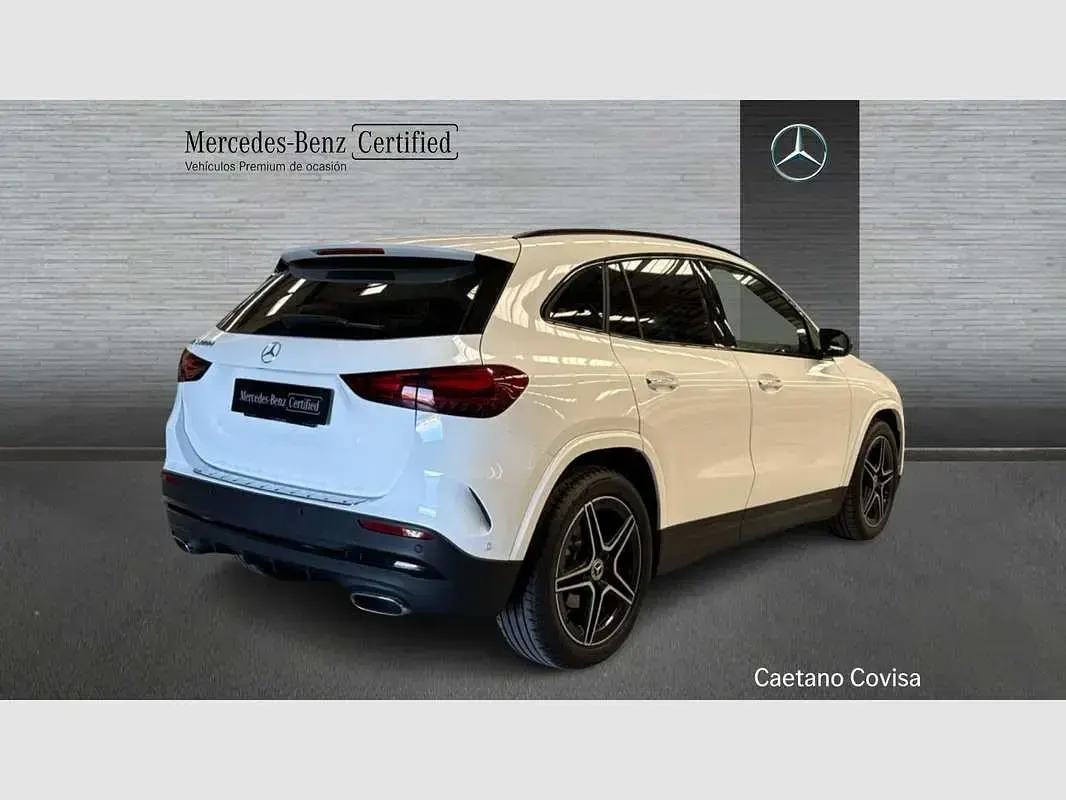 Usado Mercedes GLA200 150 CV (110 kW) 2024 Blanco SUV