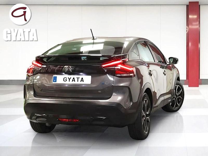 Usado Citroën e-C4 Feel 100 kW (136 CV) 2023 Gris SUV