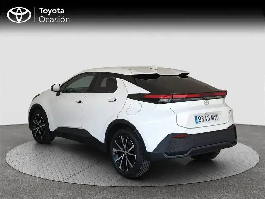 Usado Toyota C-HR Advance 140 CV (102 kW) 2025 Blanco SUV