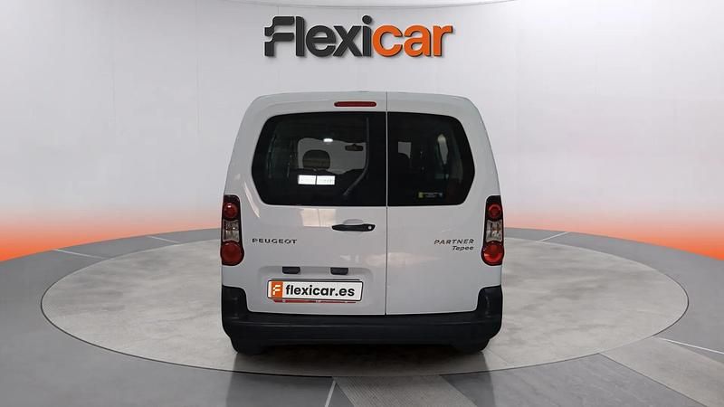 Usado Peugeot Partner Tepee Access 100 CV (73 kW) 2018 Blanco Monovolumen