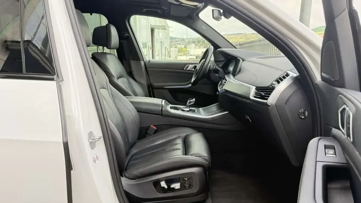 Usado BMW X5 Comfort Edition 286 CV (210 kW) 2022 Blanco SUV