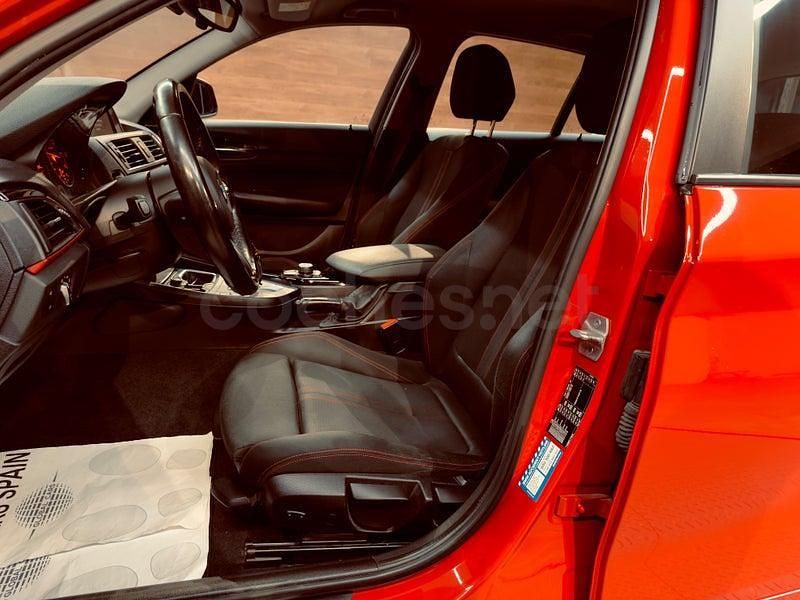 Usado BMW 118 Sport Line 150 CV (110 kW) 2016 Rojo Utilitario