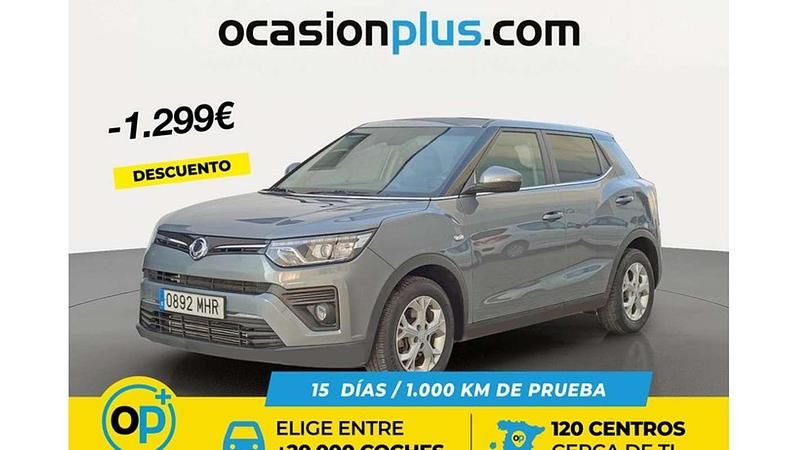 Usado Ssangyong (KGM) Tivoli 128 CV (94 kW) 2023 Plateado SUV