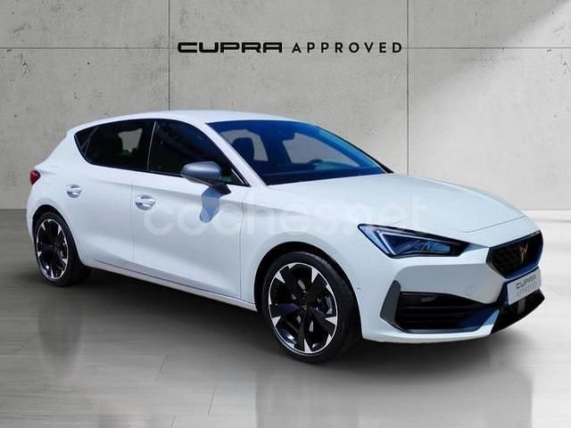 Blanco Usado 2023 Cupra Leon Berlina | 24.400 € (Buen precio) - Imagen 1/4