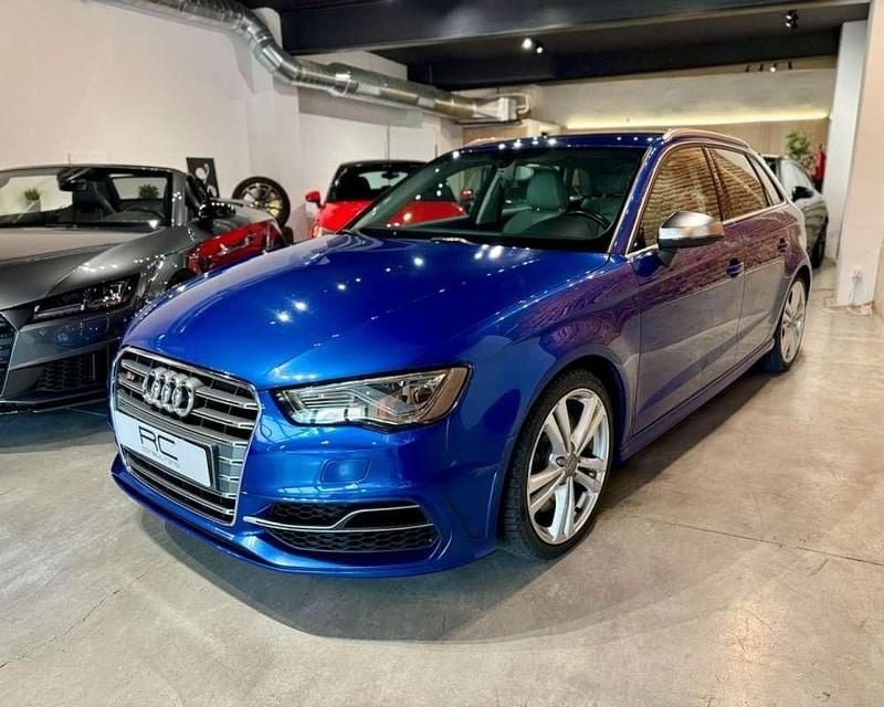 Usado Audi S3 Sportback 300 CV (220 kW) 2015 Azul Utilitario