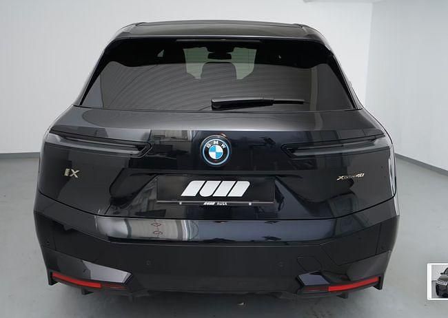 Usado BMW iX Comfort Edition 239 kW (326 CV) 2022 Negro SUV