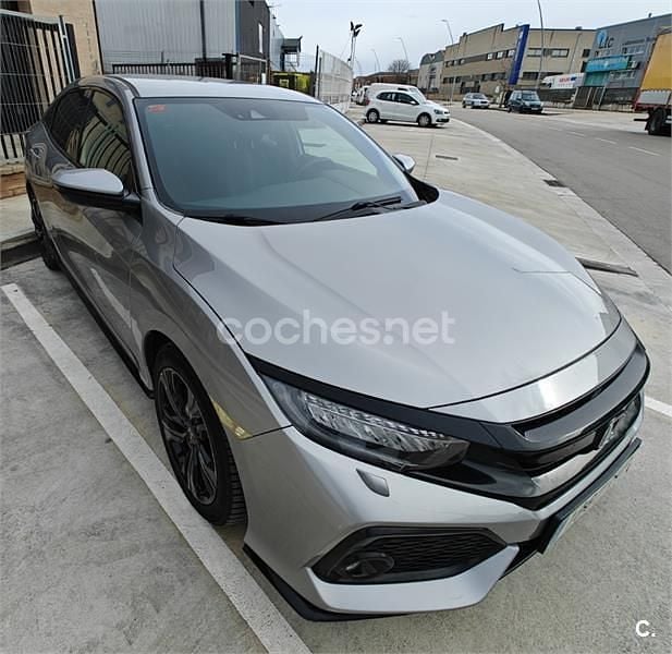 Gris / plata Usado 2019 Honda Civic Sport Plus Berlina | 24.000 € (Un poco caro) - Imagen 1/4