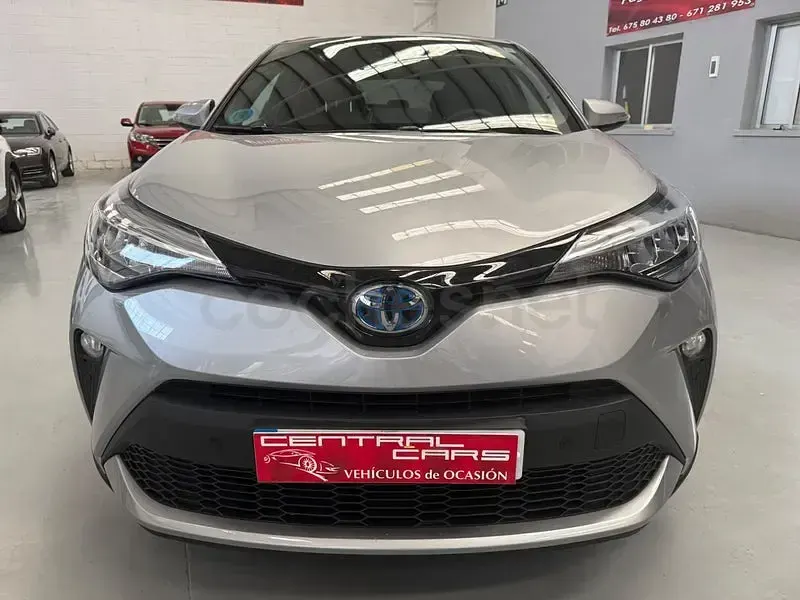 Usado Toyota C-HR Advance 122 CV (89 kW) 2023 Gris / plata SUV