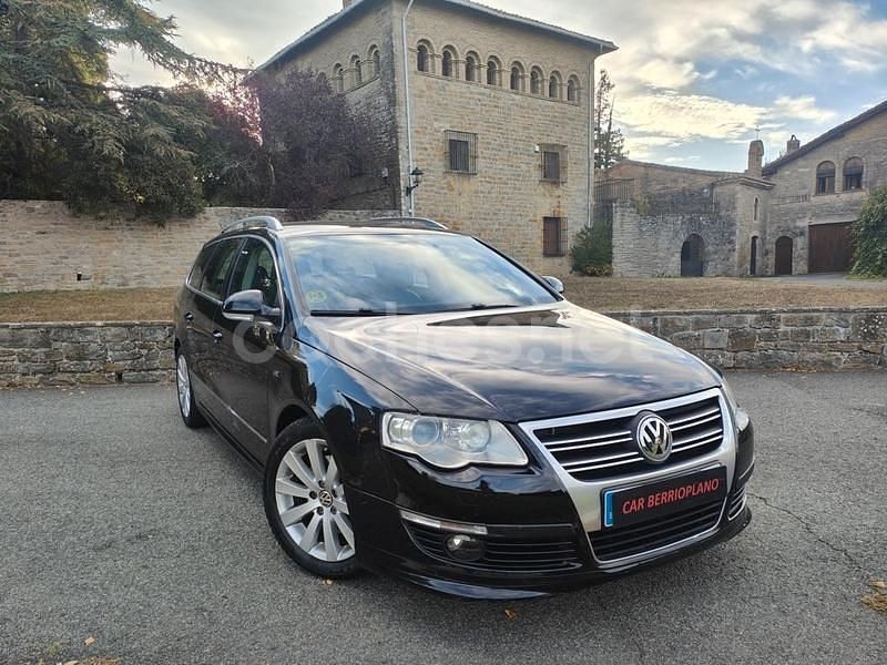 Negro Usado 2010 VW Passat R-line Familiar | 7997 € (Precio justo) - Imagen 1/4