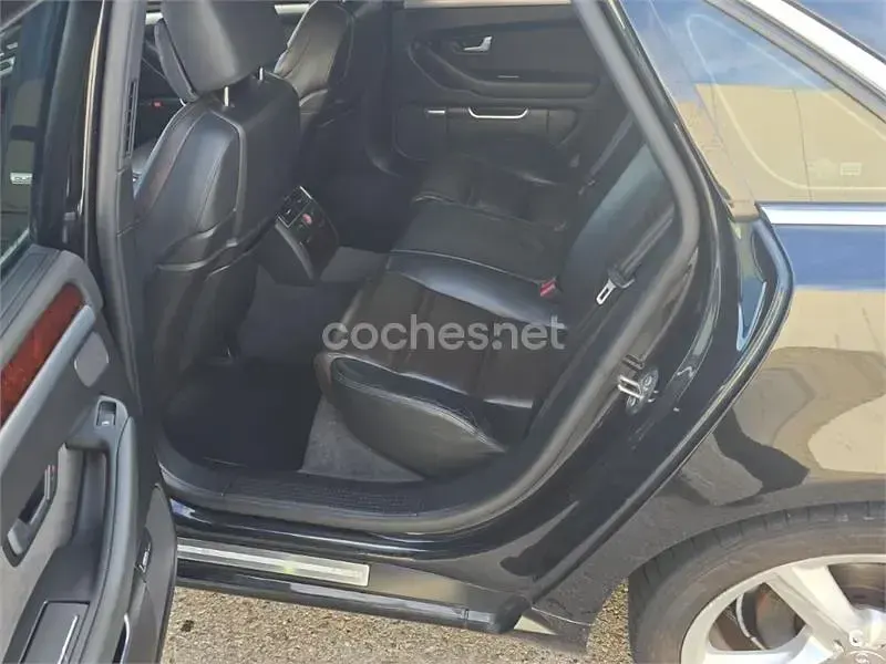 Usado Audi A8 233 CV (171 kW) 2008 Negro Berlina