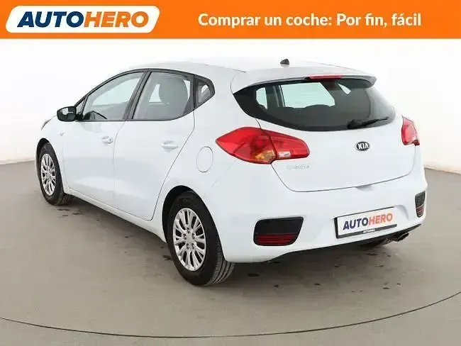 Usado Kia Ceed 100 CV (73 kW) 2017 Blanco Utilitario