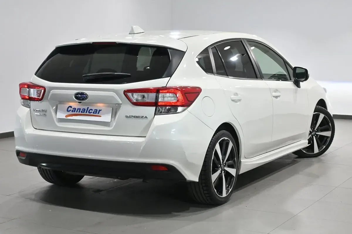Usado Subaru Impreza 114 CV (83 kW) 2018 Blanco