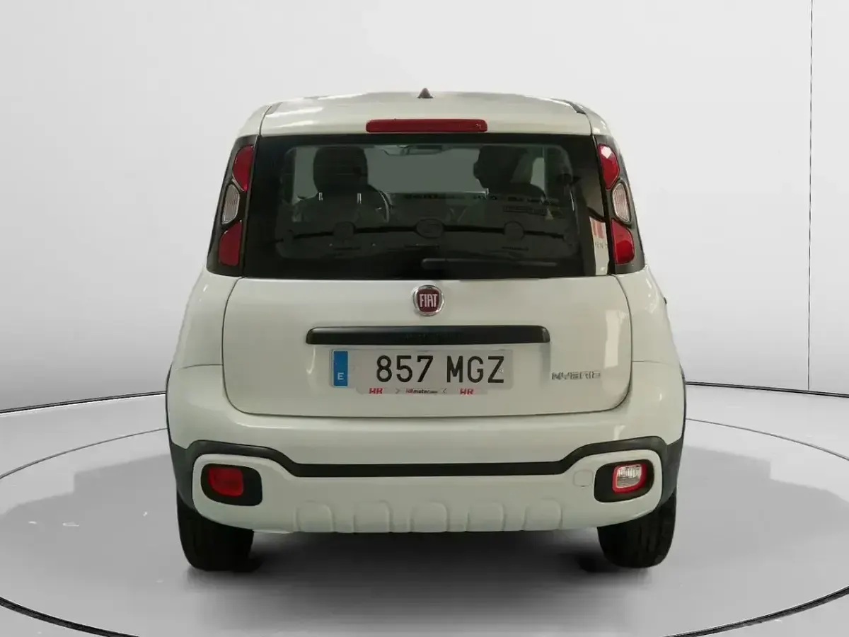 Usado Fiat Panda Cross Cross 70 CV (51 kW) 2023 Blanco Utilitario
