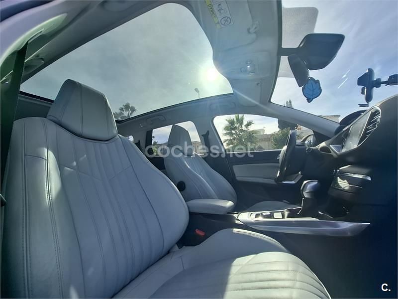 Gris / plata Usado 2016 Peugeot 308 Allure Familiar | 9495 € (Precio justo) - Imagen 1/4