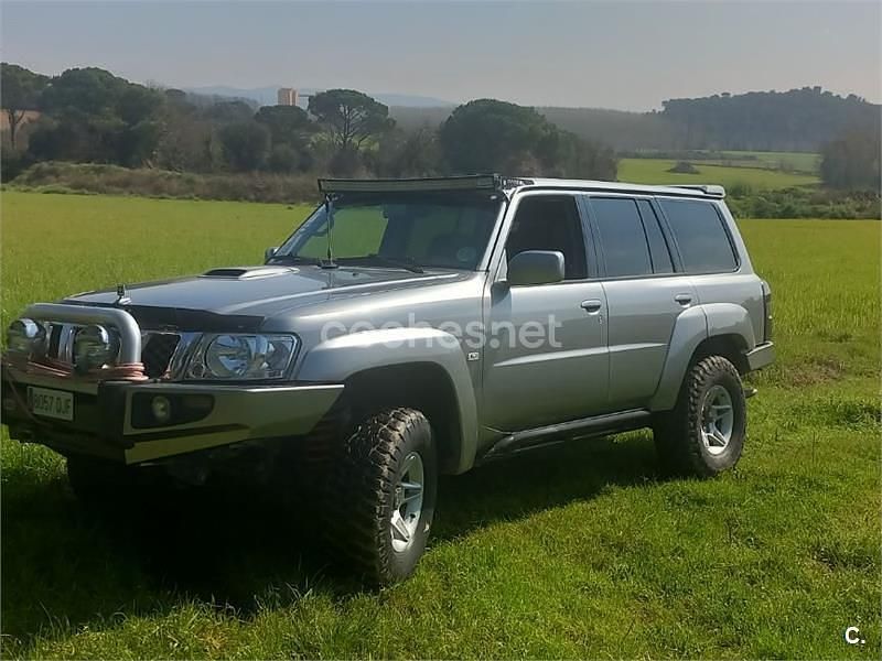 Usado Nissan Patrol 160 CV (117 kW) 2005 Gris / plata SUV