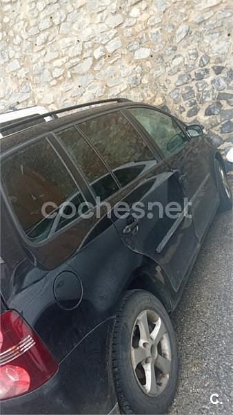 Negro Usado 2007 VW Touran Edition Monovolumen | 5500 € (Precio justo) - Imagen 1/3