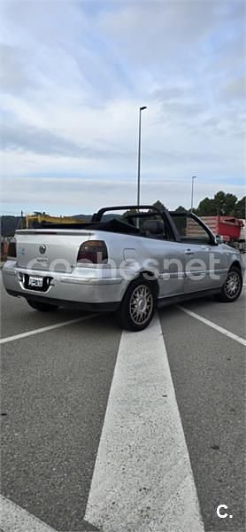 Usado VW Golf Edition 115 CV (84 kW) 2003 Gris / plata Descapotable