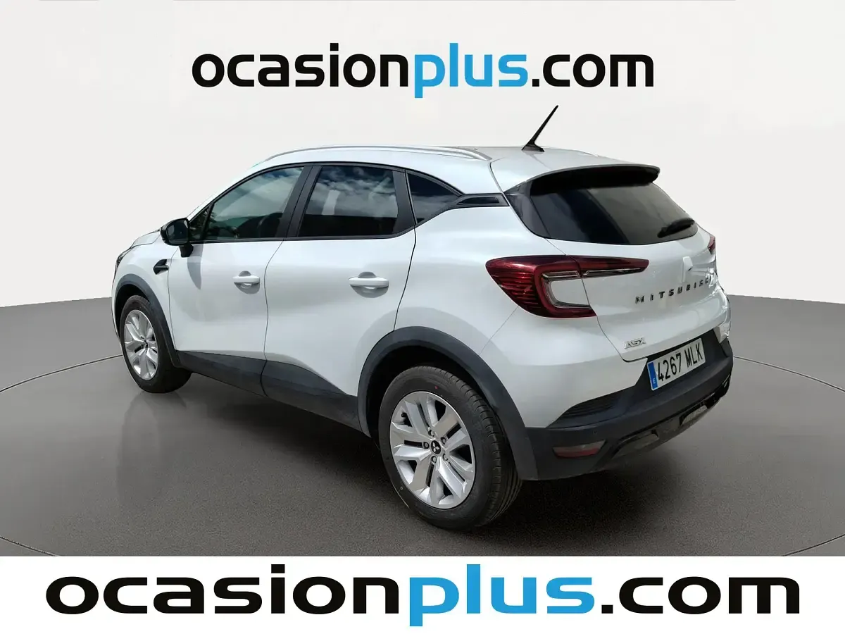 Käytetty Mitsubishi ASX Motion 140 HP (102 kW) 2023 Valkoinen Katumaasturi