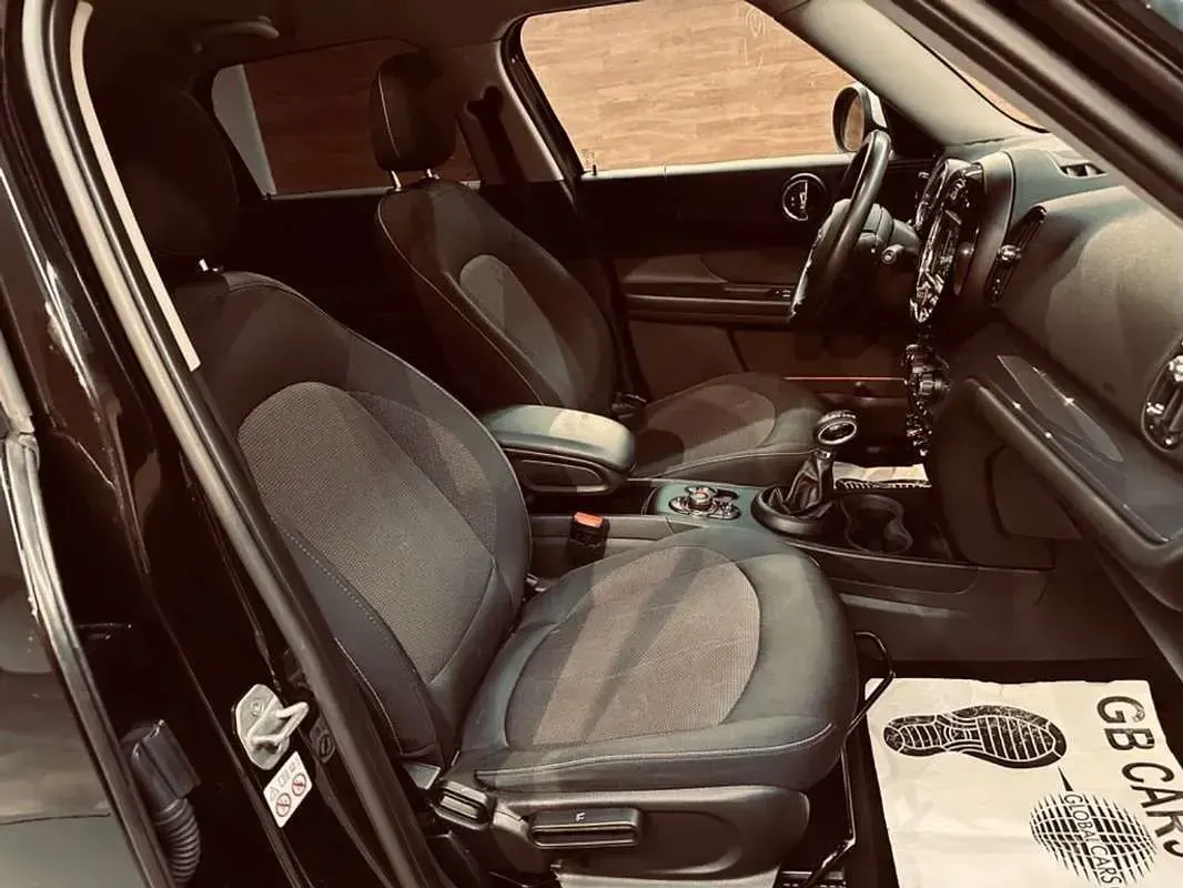 Usado Mini Cooper Countryman 136 CV (100 kW) 2018 Negro SUV