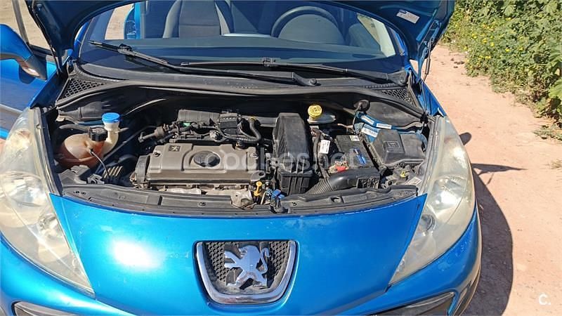 Usado Peugeot 207 75 CV (55 kW) 2007 Azul Berlina