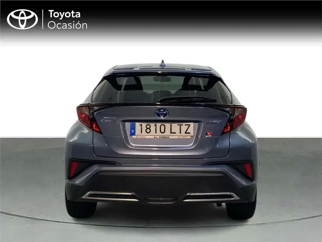 Usado Toyota C-HR Advance 184 CV (135 kW) 2021 Gris / plata SUV