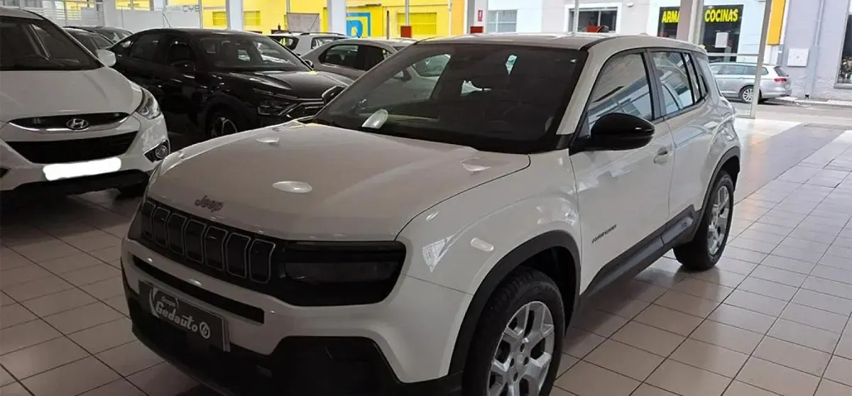 Usado Jeep Avenger Altitude 101 CV (74 kW) 2024 Blanco SUV