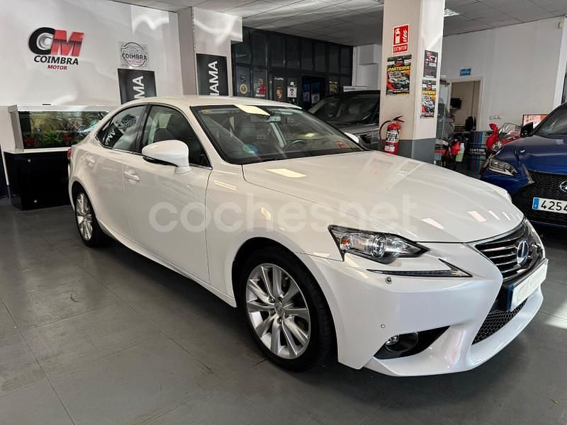 Usado Lexus IS300h Executive Line 223 CV (164 kW) 2015 Blanco Berlina