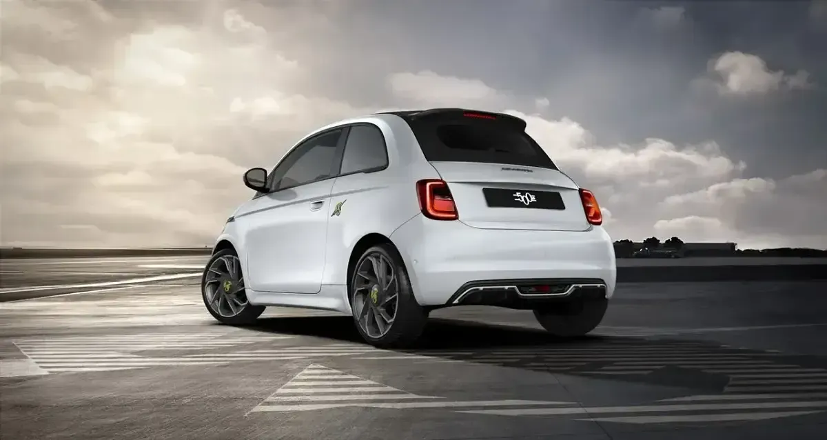 Nuevo Abarth 500e Turismo 114 kW (155 CV) 2025 Blanco Utilitario