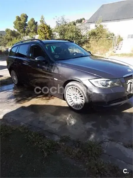 Usado BMW 320 163 CV (119 kW) 2007 Gris / plata Familiar