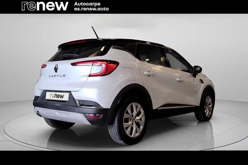 Usado Renault Captur Zen 100 CV (73 kW) 2021 Rojo SUV