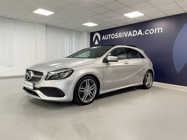Gris montaña (metalizado) Usado 2017 Mercedes A200 Utilitario | 22.400 € (Caro) - Imagen 1/4