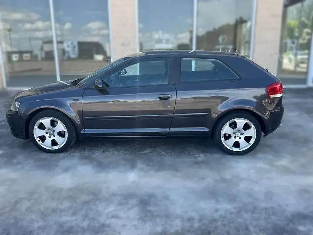 Usado Audi A3 S-Line 170 CV (125 kW) 2007 Negro Utilitario