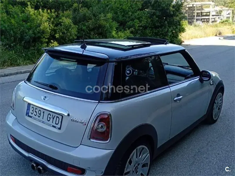 Usado Mini Cooper S 175 CV (128 kW) 2010 Gris / plata Utilitario