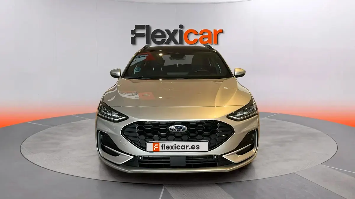 Usado Ford Focus ST-Line 155 CV (114 kW) 2024 Gris Familiar